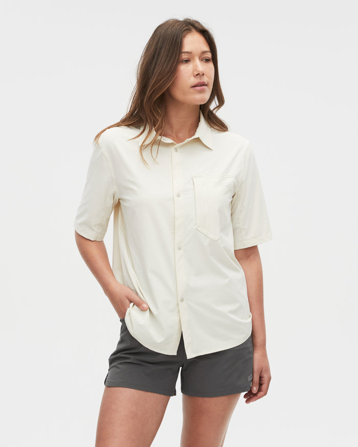 Bianca wearing the Beachwood shirt, size S
