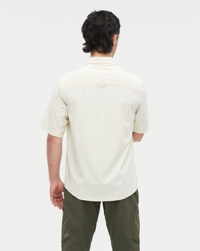Kelly wearing the Beachwood shirt, size L
