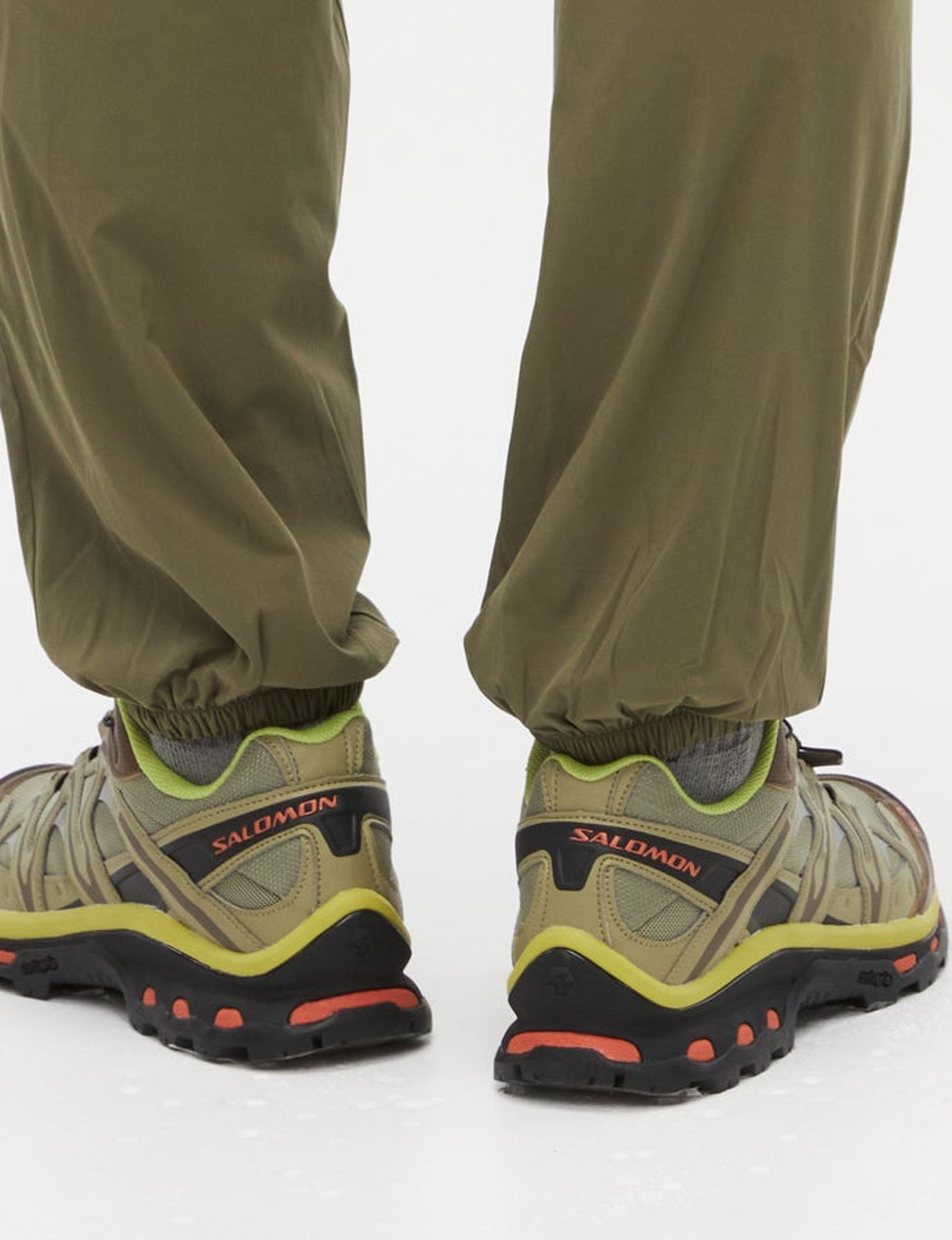 Cuffs that stay put on the Ivy Green Daylight™ Pants