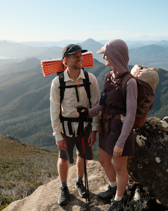 Cam and Elise on the trail, Elise in the Daylight™ Motion Dress with a sun hoody over it