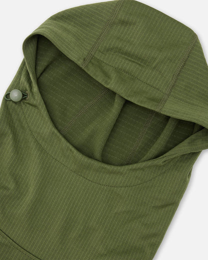 M BushGreen flat lay