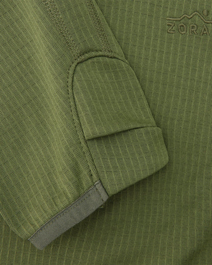 M BushGreen flat lay