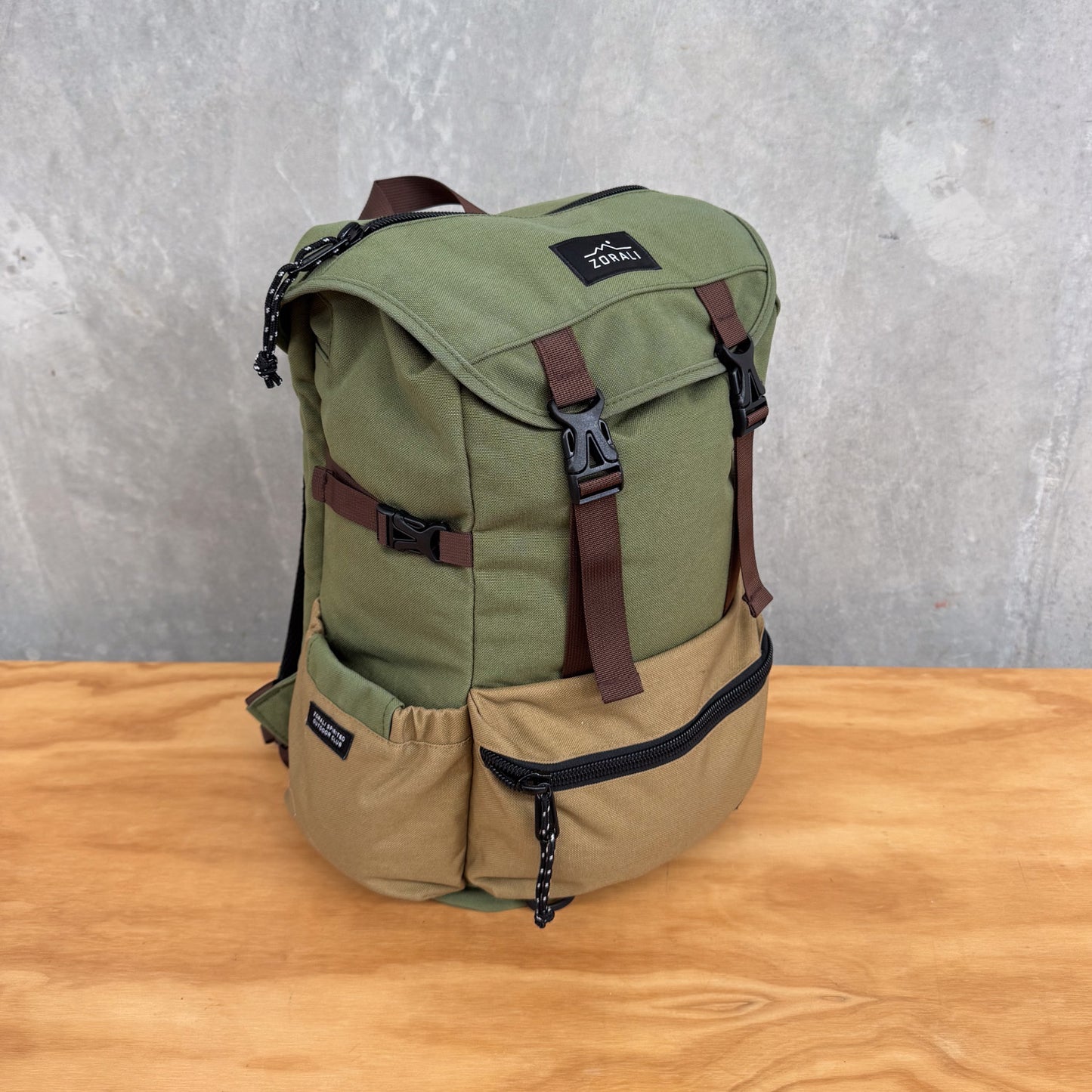 Impeccably Imperfect Escapade Backpack Kakadu Khaki - Excellent condition