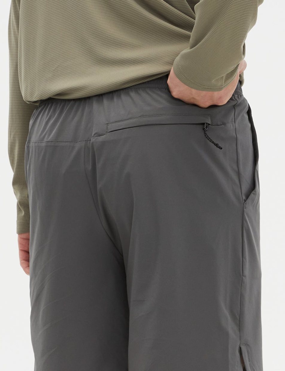 Zippered back pocket on the Ash Daylight™ Shorts