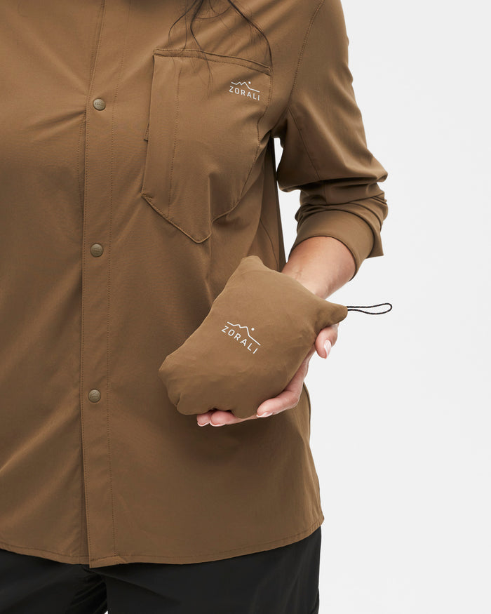 Alejandra wearing the Teak shirt, size M