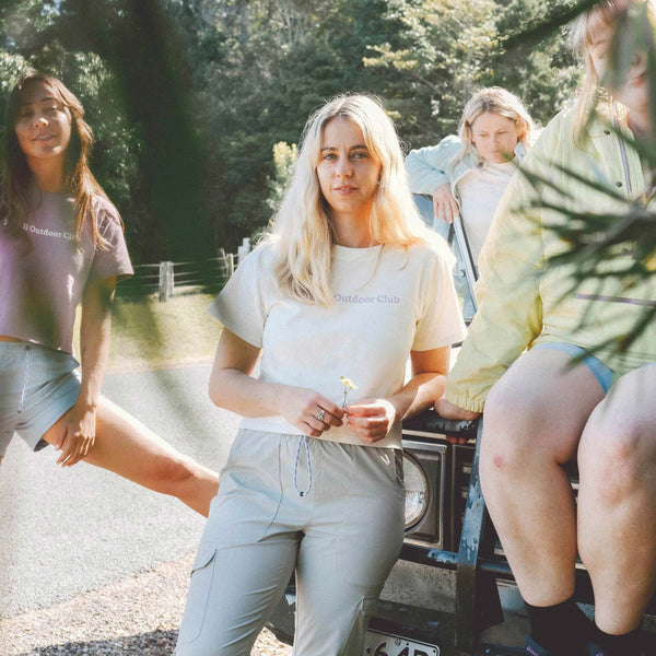Outdoor Club Cropped Tee White
