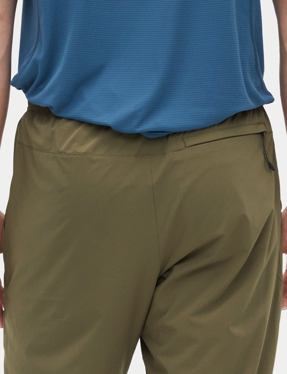 Drawcord waistband on the Ivy Green Daylight™ Pants