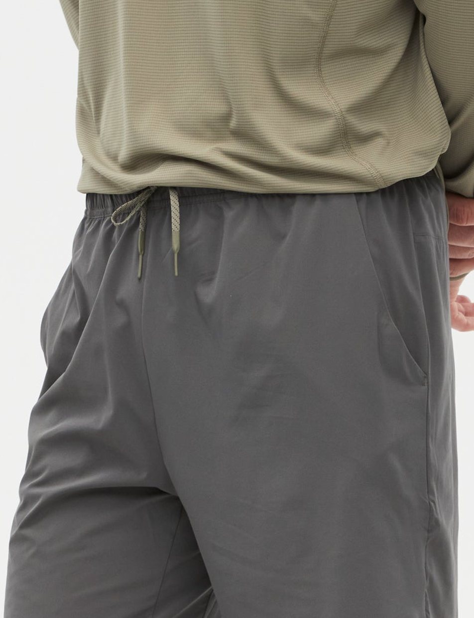 Drawcord waistband on the Ash Daylight™ Shorts