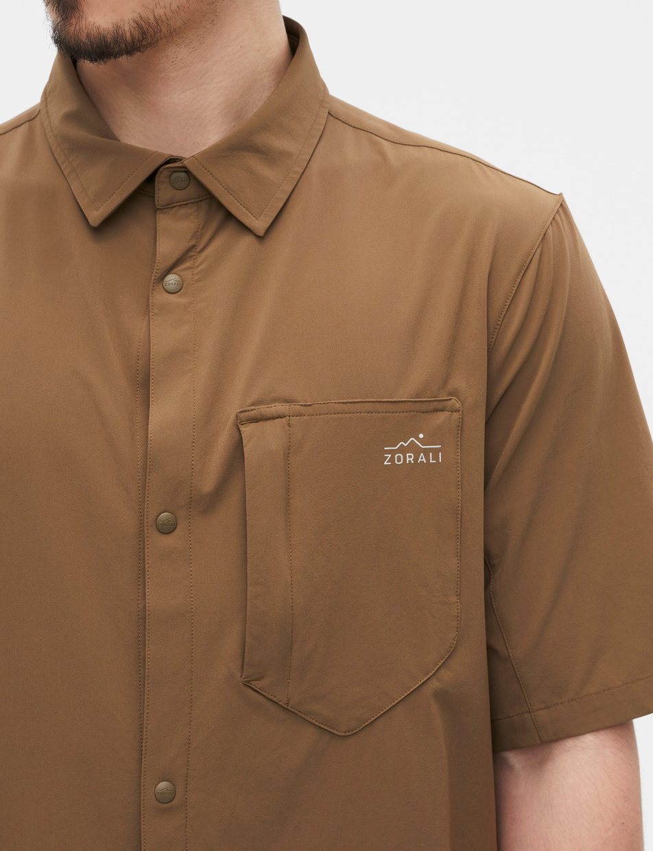 Flip-up collar on the Teak Daylight™ Technical Short Sleeve Shirt