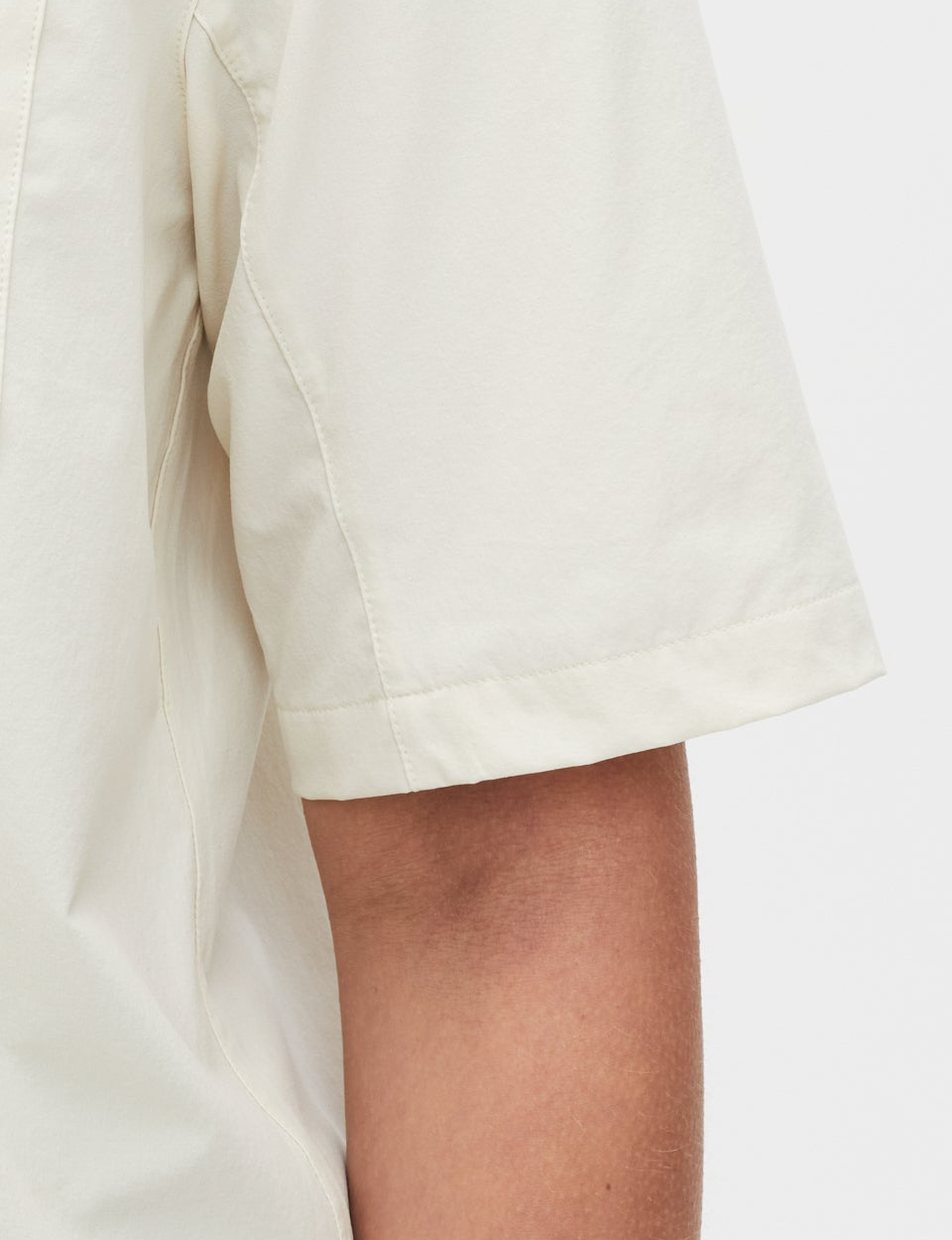 Longer-cut sleeves on the Beachwood Daylight™ Technical Short Sleeve Shirt