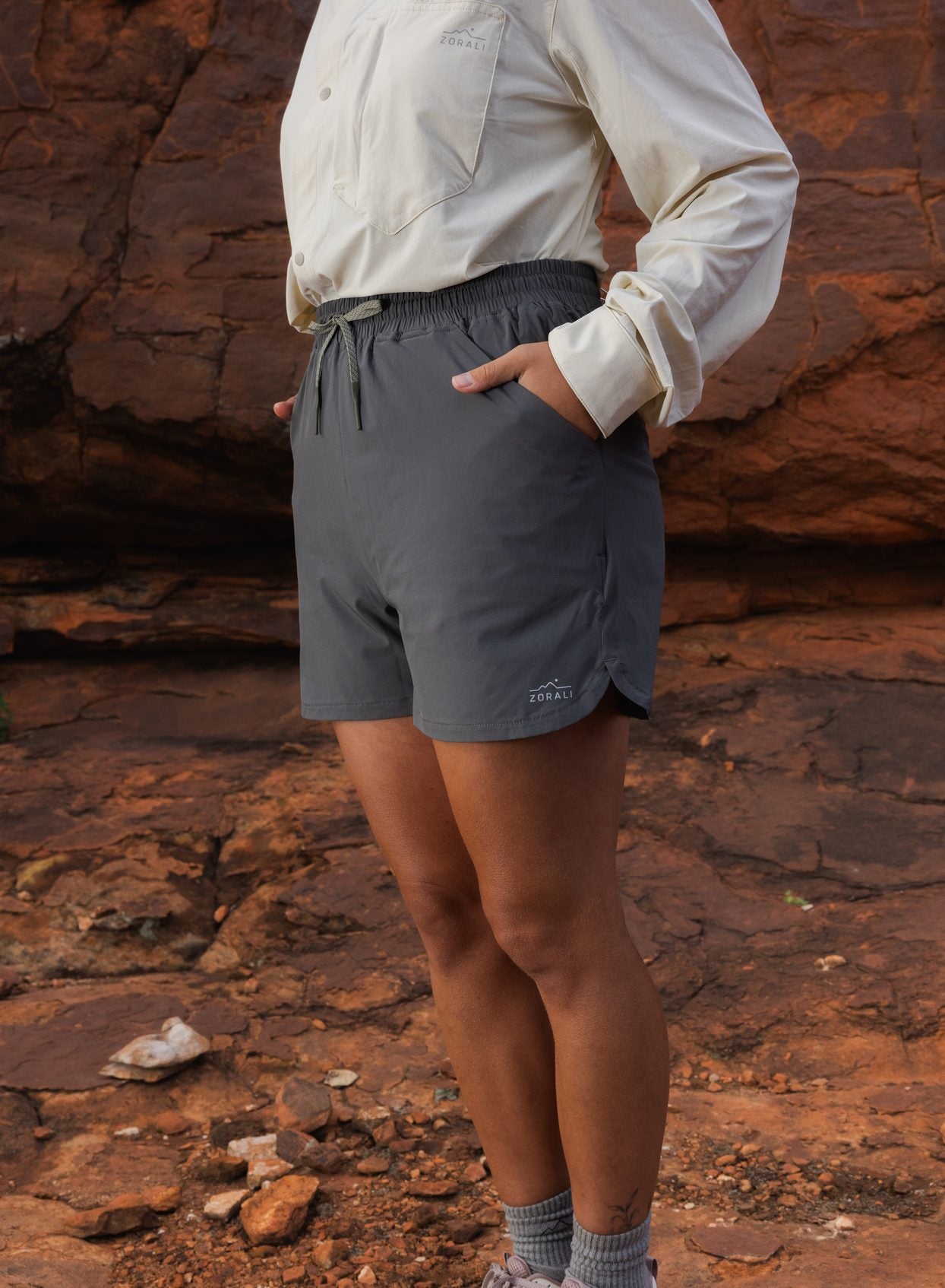 Womens Daylight™ Shorts in Ash at Kings Canyon